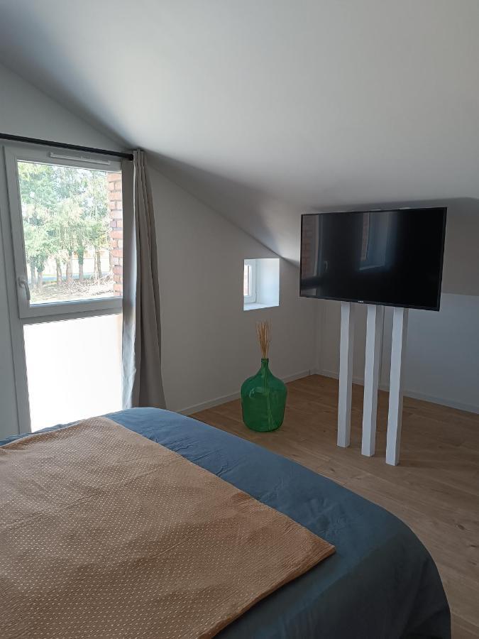 A L'Ombre Des Bois, Chambre Double Vue Jardin 伯夫龙河畔讷安 外观 照片